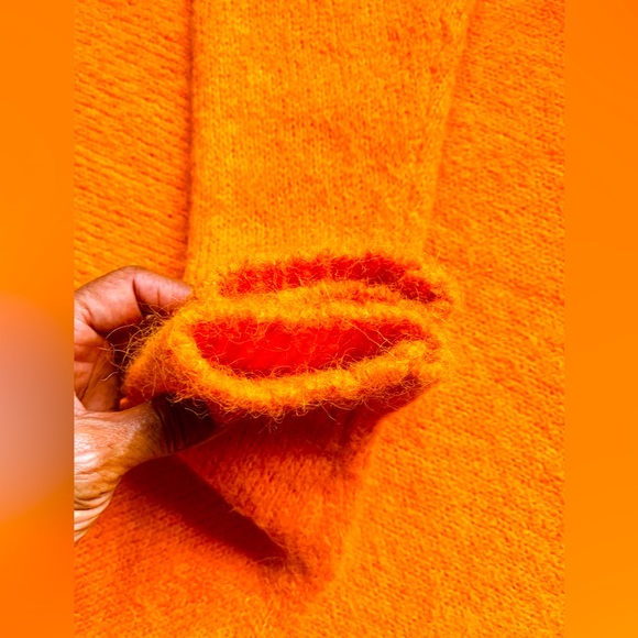 ✨ H & M✨ Tangerine Oversized High-Low Crew Neck Sweater - Picture 3 of 10